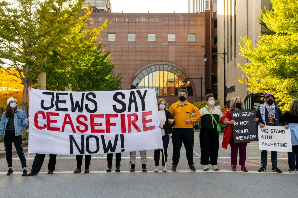 Jewish Voice For Peace Stages Big Protest At New York’s Grand Central ...