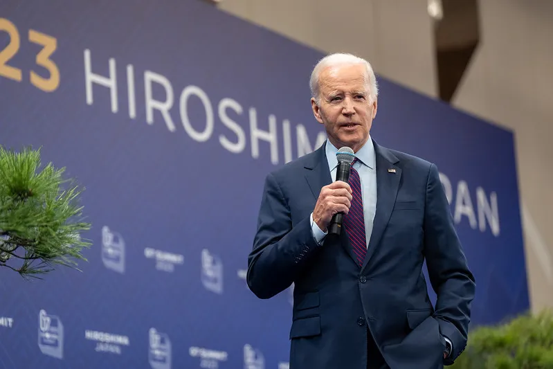 The Economist Crafting the Fishbowl for a U.S. War against Iran