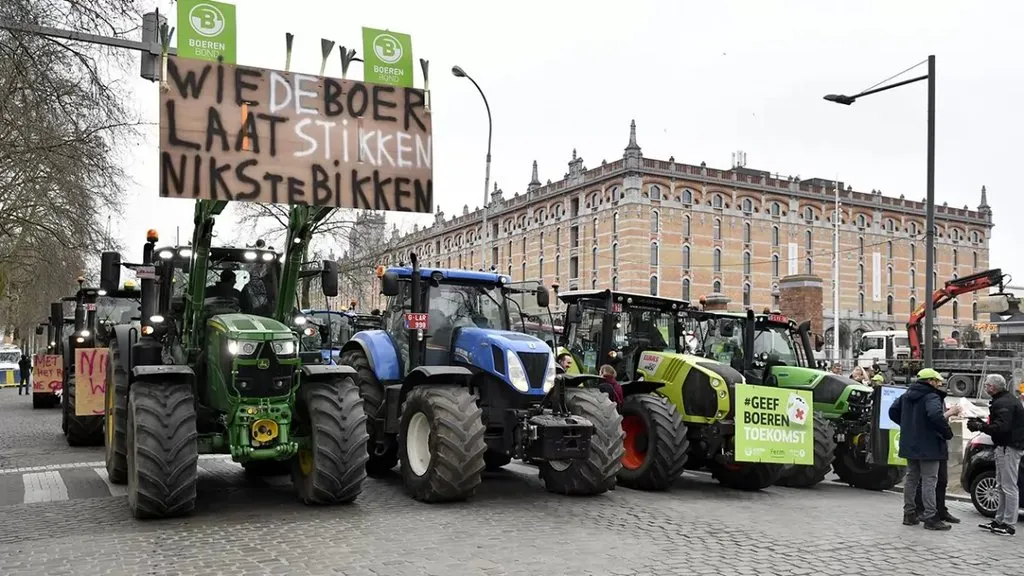 Farmers Broaden Protests across Europe; EU Ag Ministers To Meet Feb. 26