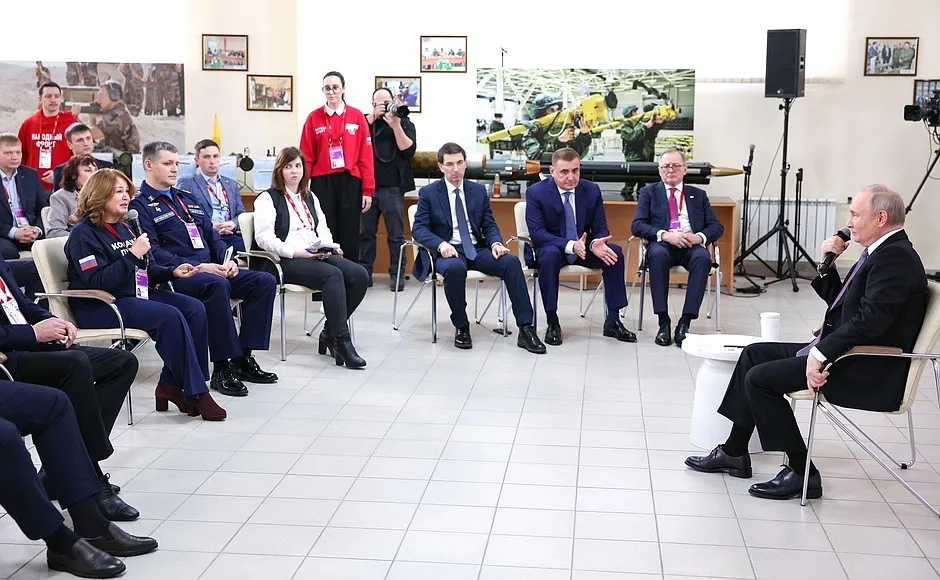 Putin Visits Tula and Praises Defense Industry’s Work