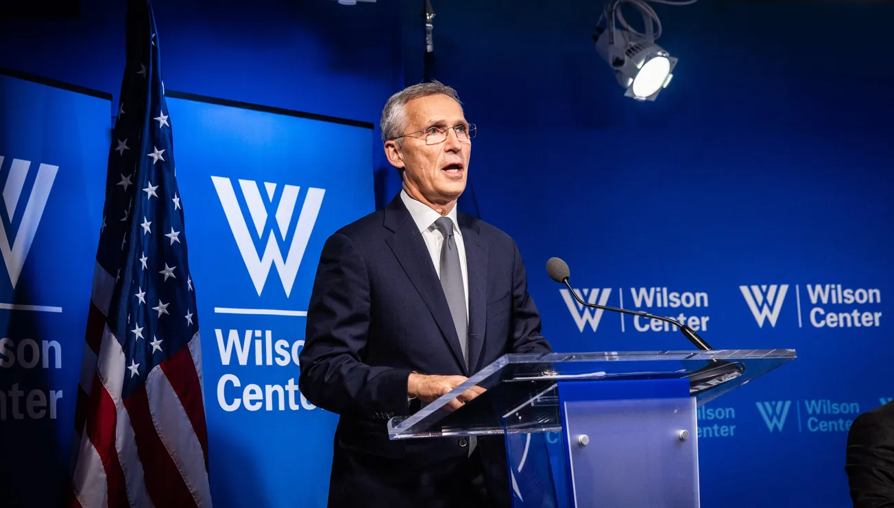 Stoltenberg Unveils, NATO in Consultations To Place More Nuclear Weapons on Standby To Deter Russia, China