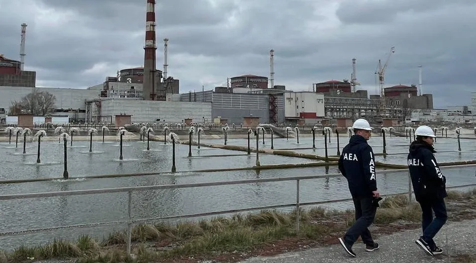 Ukrainian Drones Hit Zaporozhye Nuclear Plant, as Zelenskyy Claims Russia Set Plant on Fire