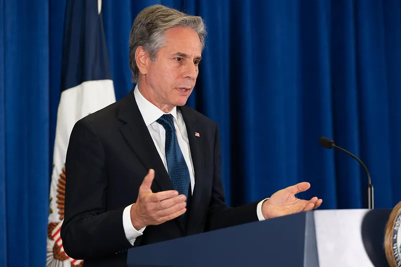 Blinken Ridicules Russia’s New Nuclear Doctrine, ‘Experts’ Follow Suit