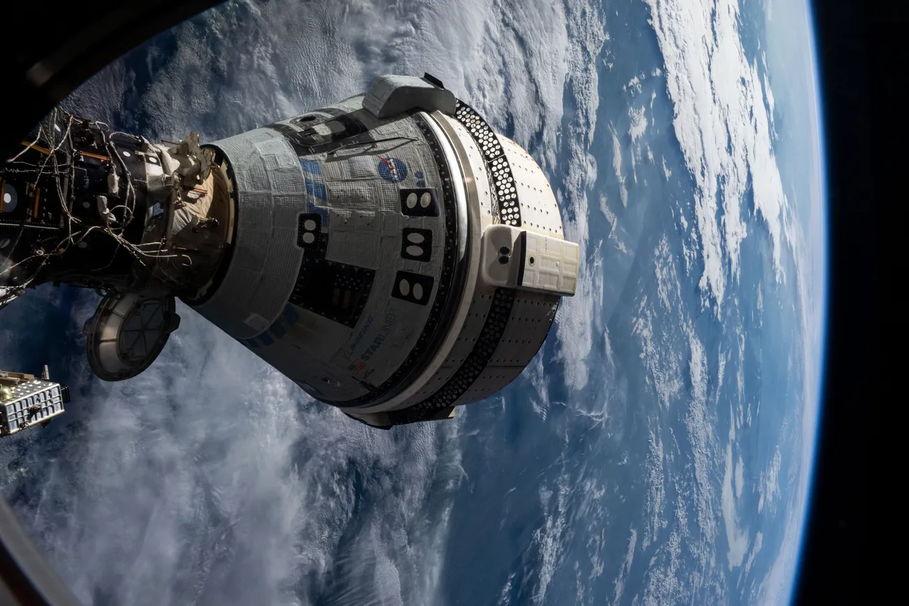 NASA Vetoes Boeing, Will Bring Stranded Astronauts Home on SpaceX Dragon Capsule