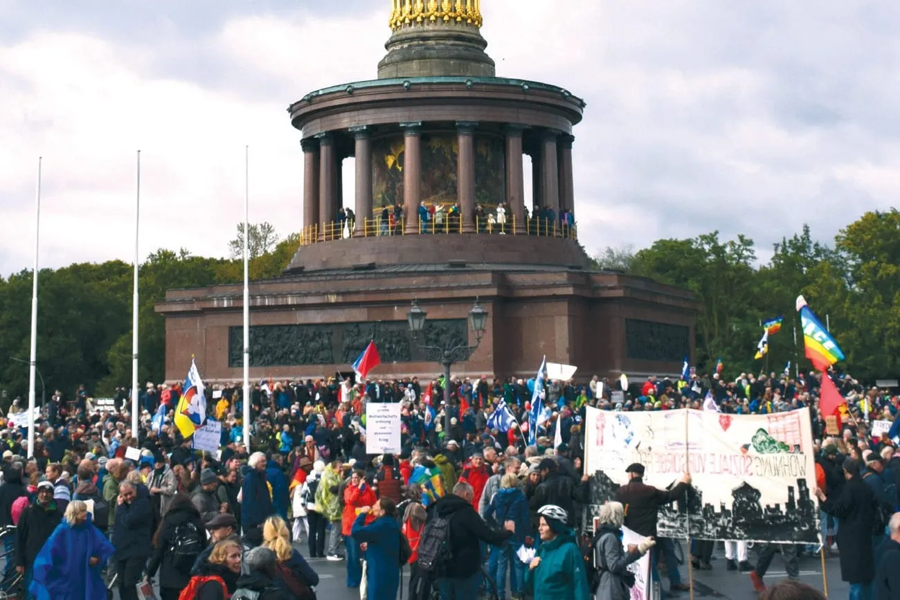 German Day of Unity Oct. 3 Marked by Berlin Mass Rally for Peace