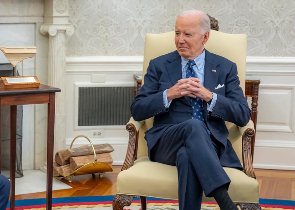 Biden Approves Letting Ukraine Use U.S. Long-Range Missiles into Russia