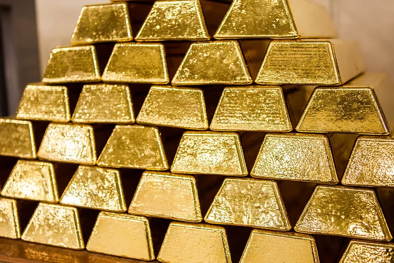 China Sells More U.S. Treasury Bills in Retaliation for U.S. Gold Embargo