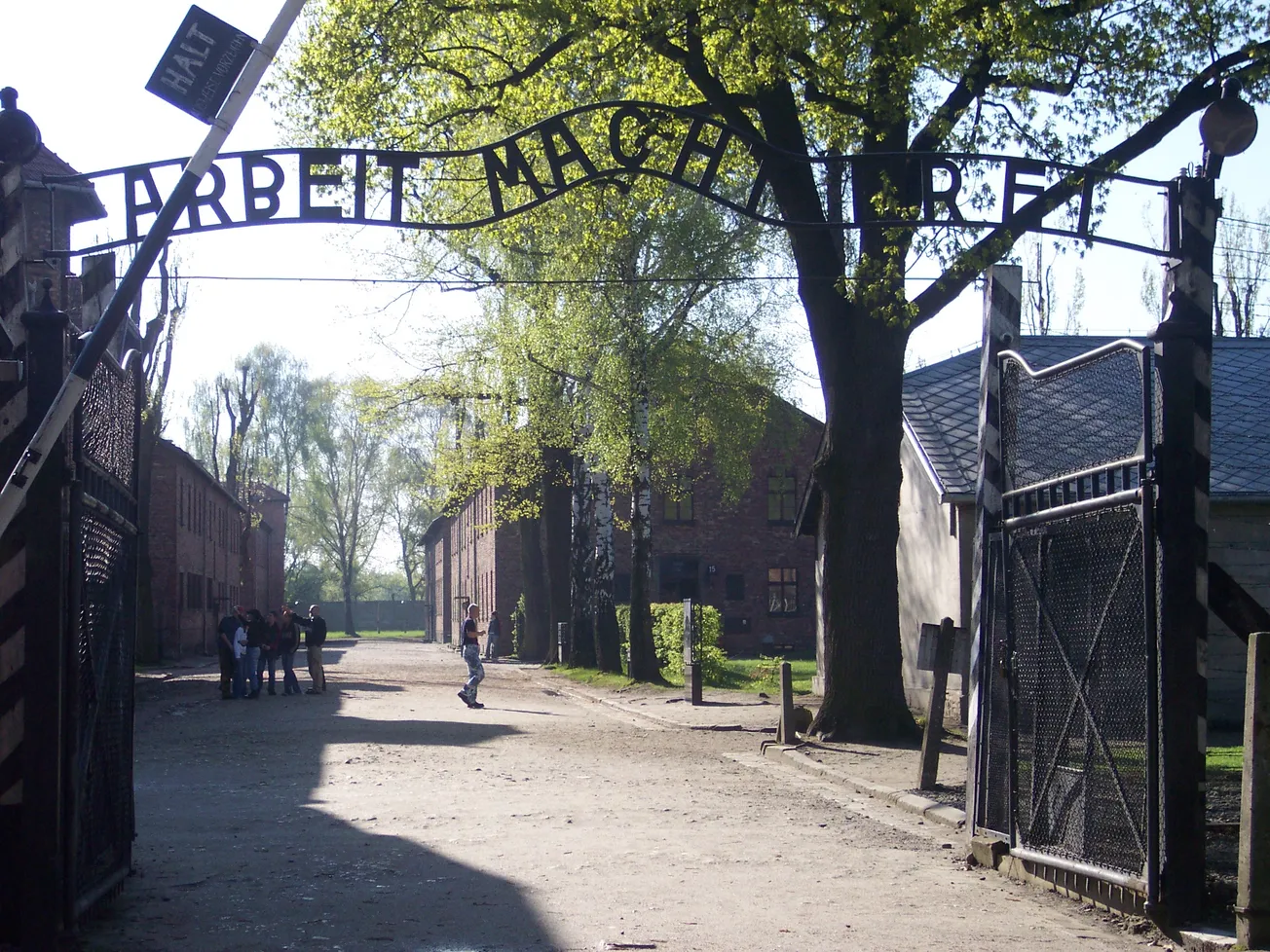 Historian Asks, 'Has Germany Learned Nothing from the Holocaust?'