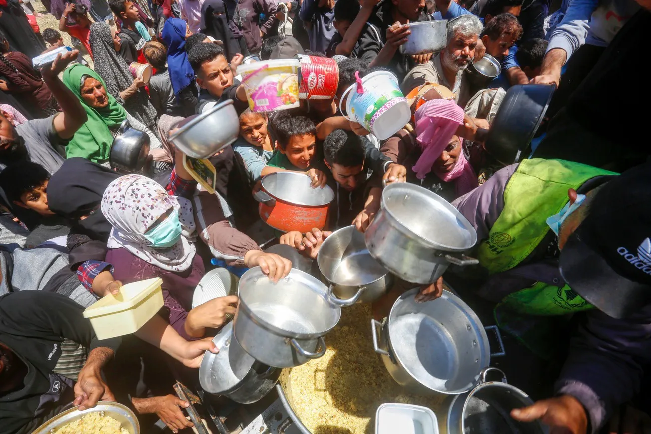 Israel Submits to Minimal Food for Gaza To Appease Allies