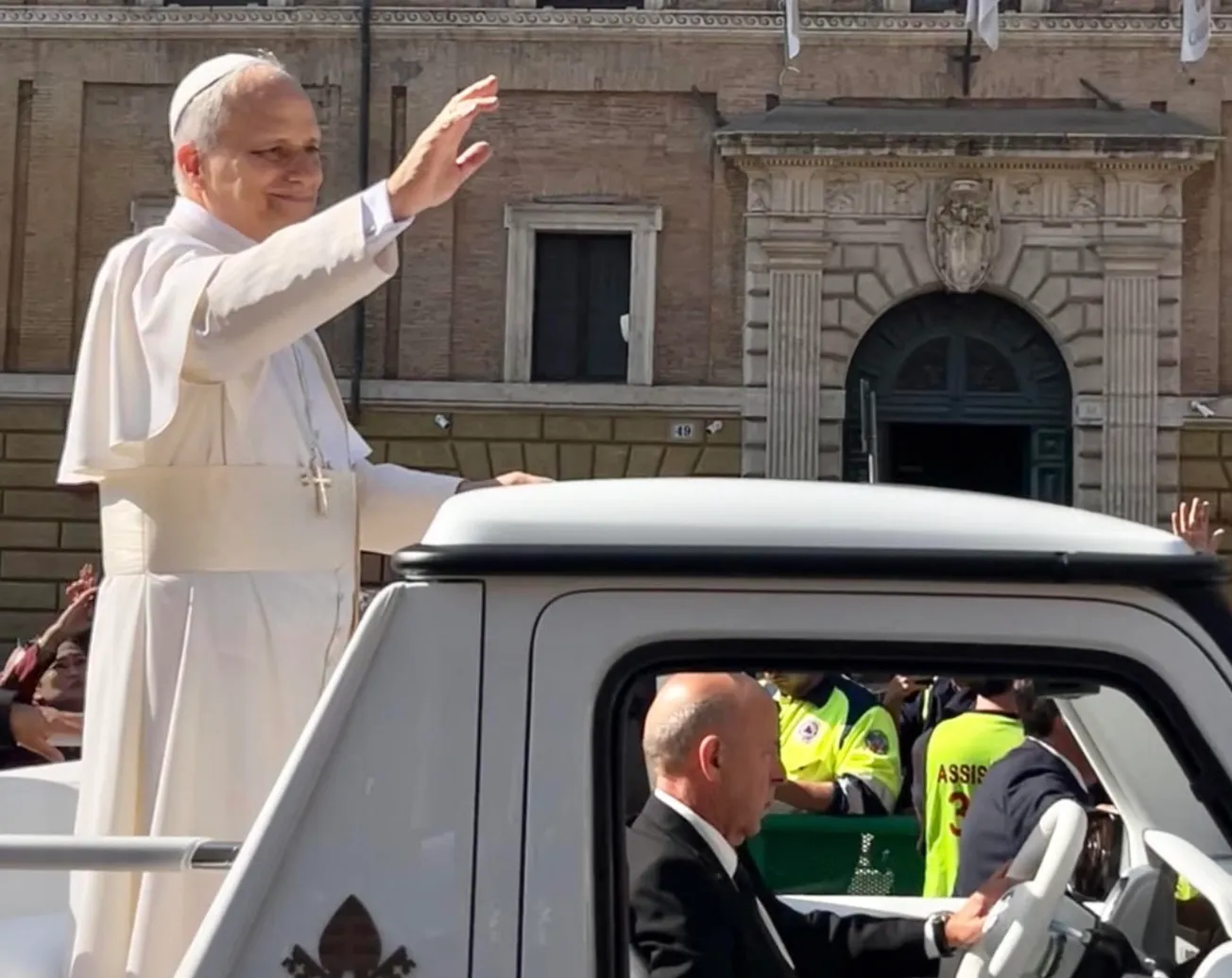 Pope Leo and Hiroshima Mayor Seek To End Nuclear War Threat Via Dialogue