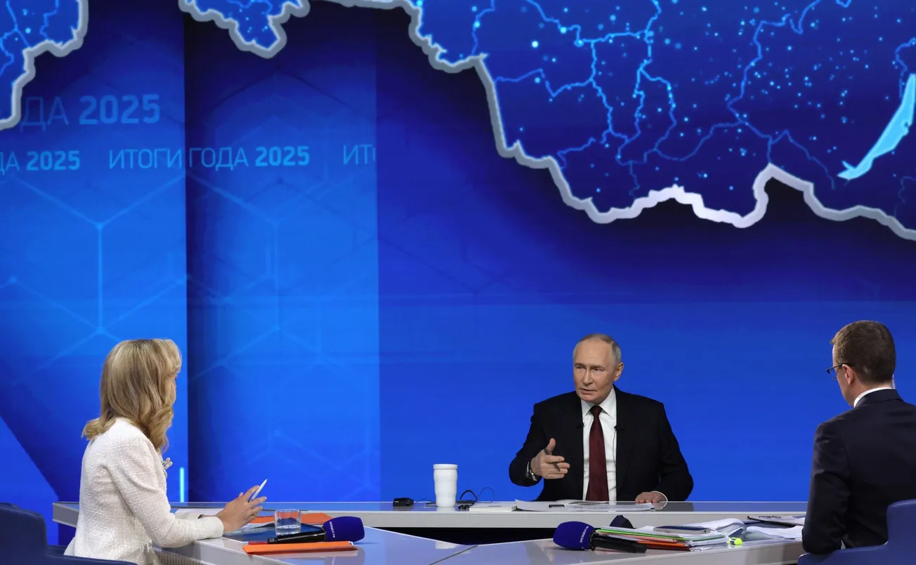 Putin Warns of the Danger to the Financial System of the EU Theft of Russian Assets