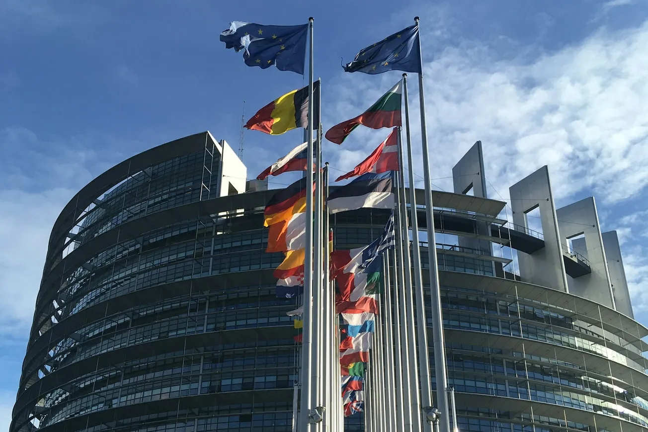 Seizing Russian Assets—EU Tightens the Rope Around Its Own Neck