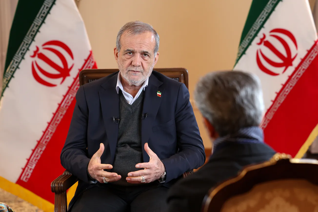 Trump Says Ready to "Rescue" Iranian Protestors