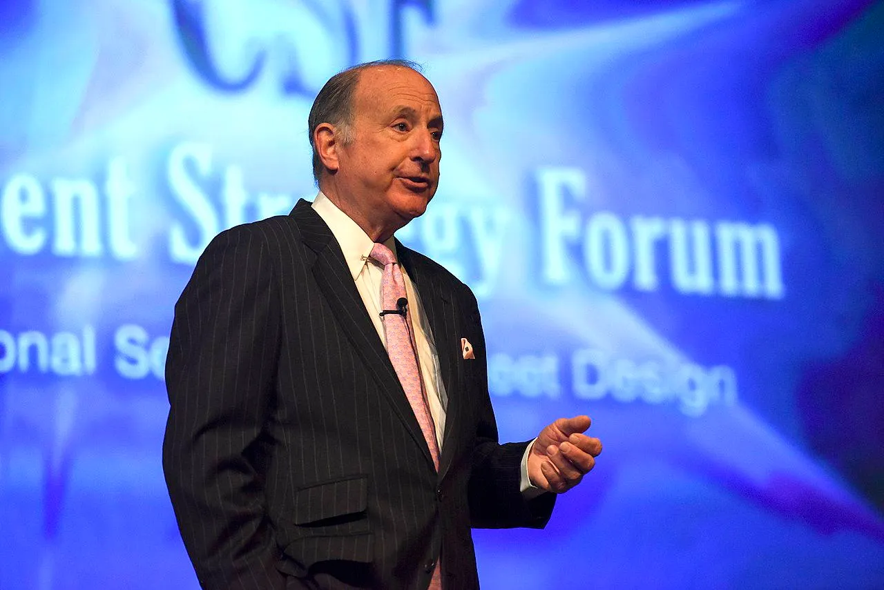 Atlantic Council Anglophile Advocates Dropping Nuclear Bombs on Iranian Cities